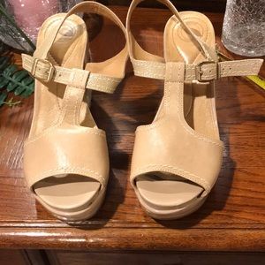 Nurture Mambo Wedge